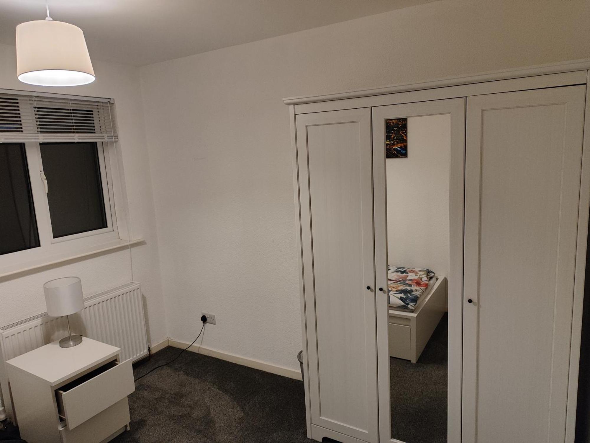 Perfect Place In Walsall/ 4 Bedroom / Long Term Workers Or Family Home Dış mekan fotoğraf